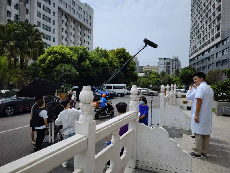 广陵区广告片拍摄公司低成本实现高规格制作的诀窍